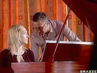 Lily Labeau In : Porking The Piano Professor